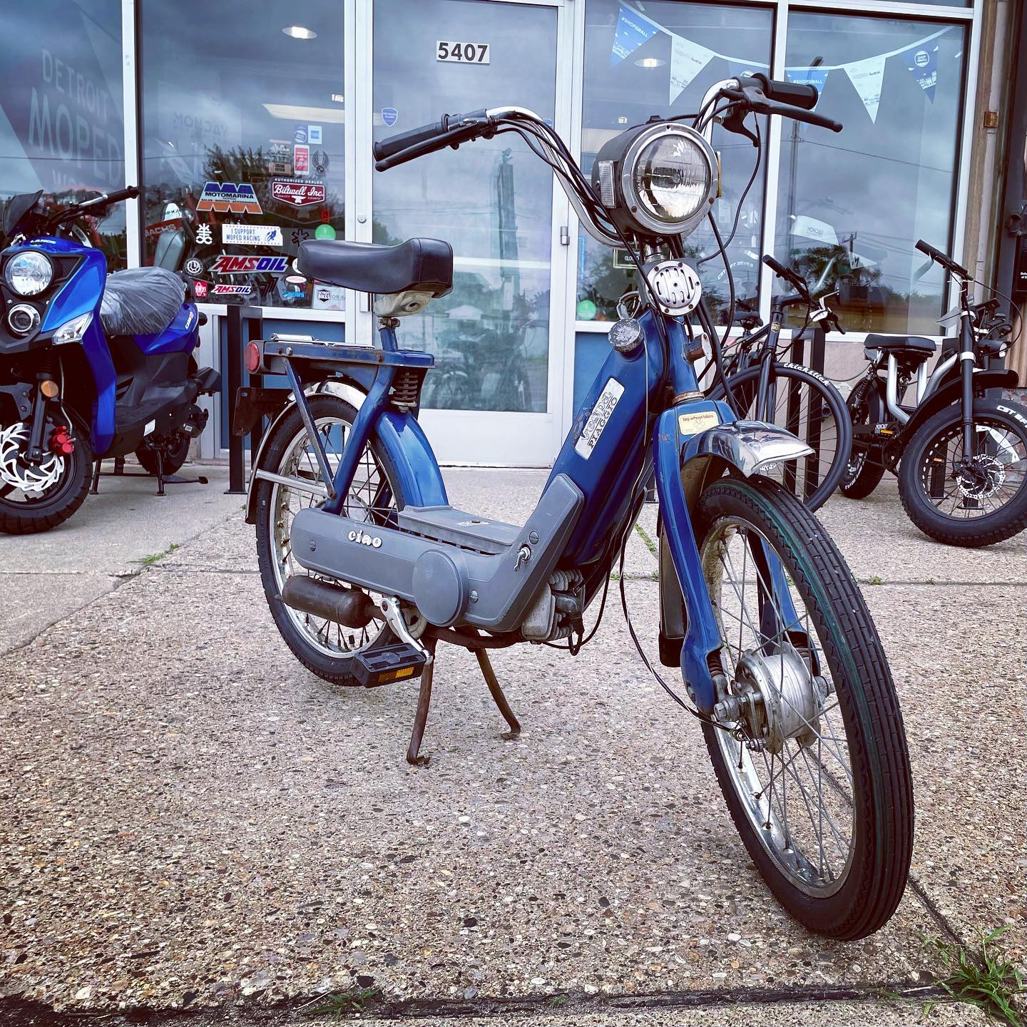 I finally done the restoration of my Piaggio Ciao px 50 : r/motorcycle