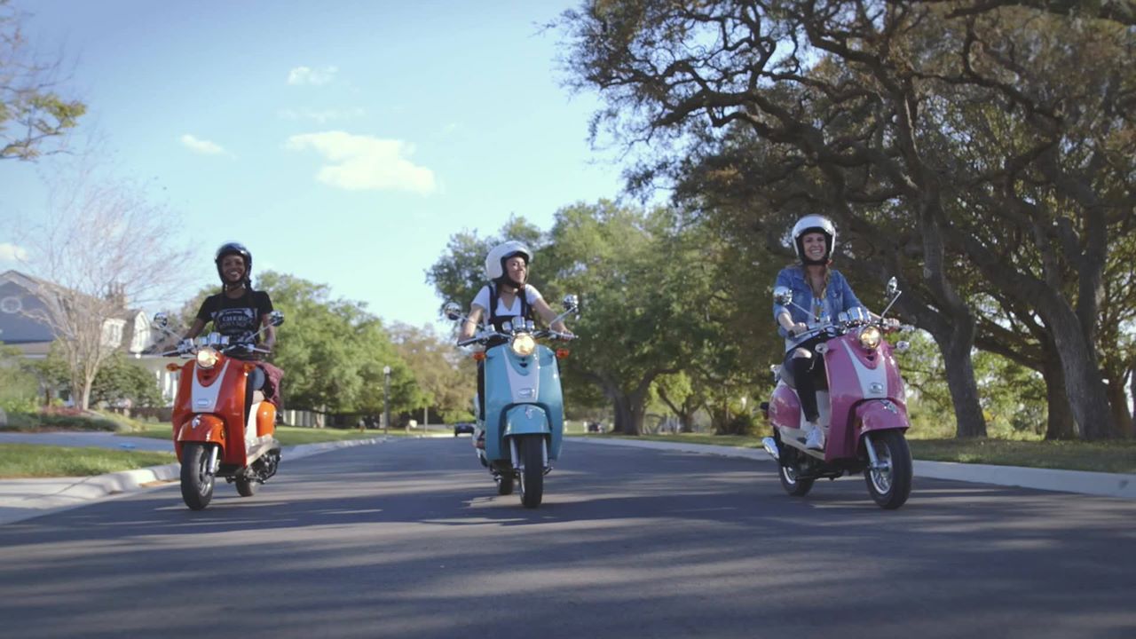 Read more about the article Campus Cruising: Why Wolf Brand Scooters Are the Student’s Choice  (And Why We Love Them!)