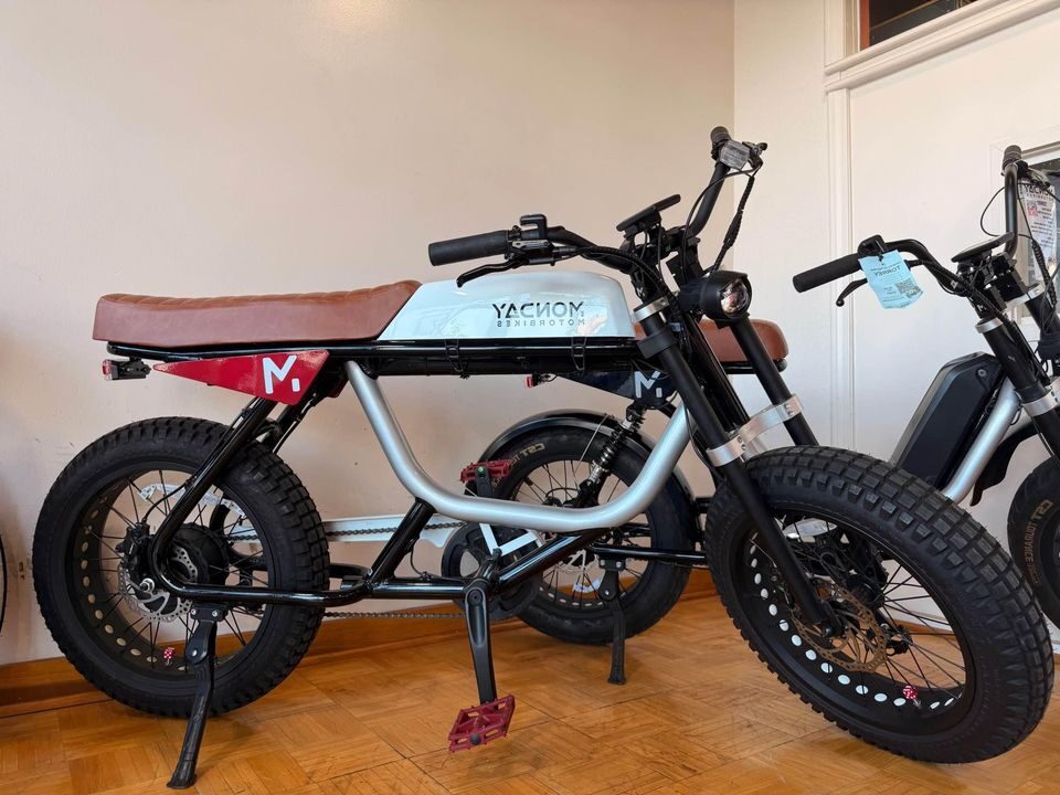 Custom Detroit Red Wings-Themed Monday Motorbikes Anza Electric Café Racer – Knobby Tires Edition